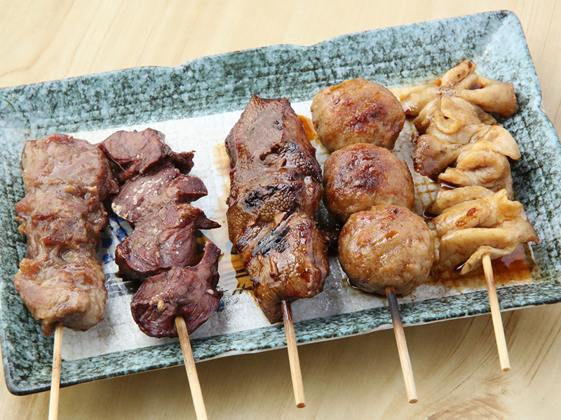これぞ焼きとり!! 1本100円(税込)〜
